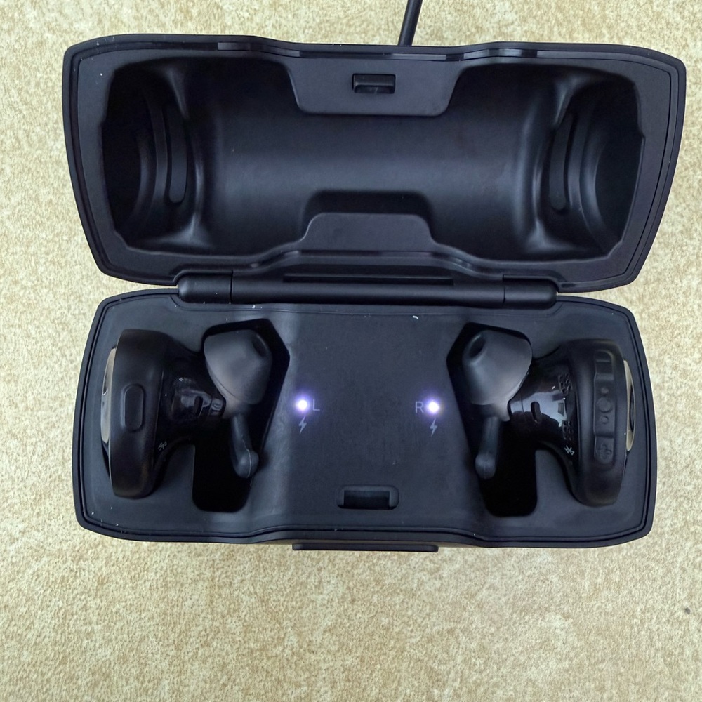 Bose SoundSport Free Wireless Earbuds with Charging Case